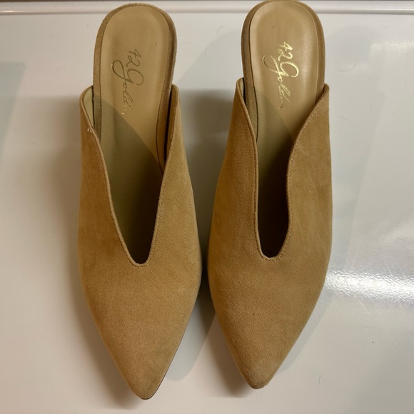 Shoes - Nude mid heels